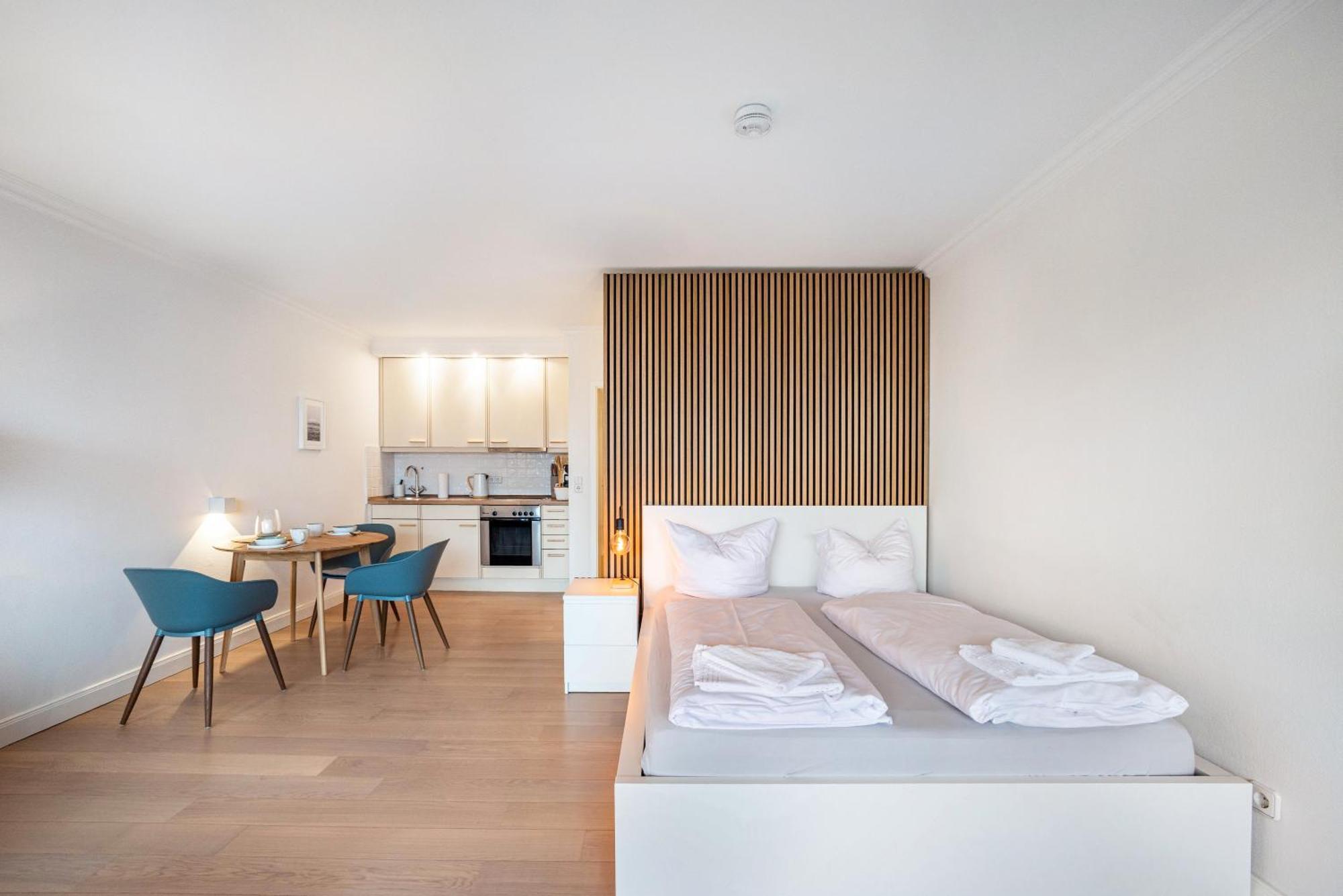 Waves Apartment
